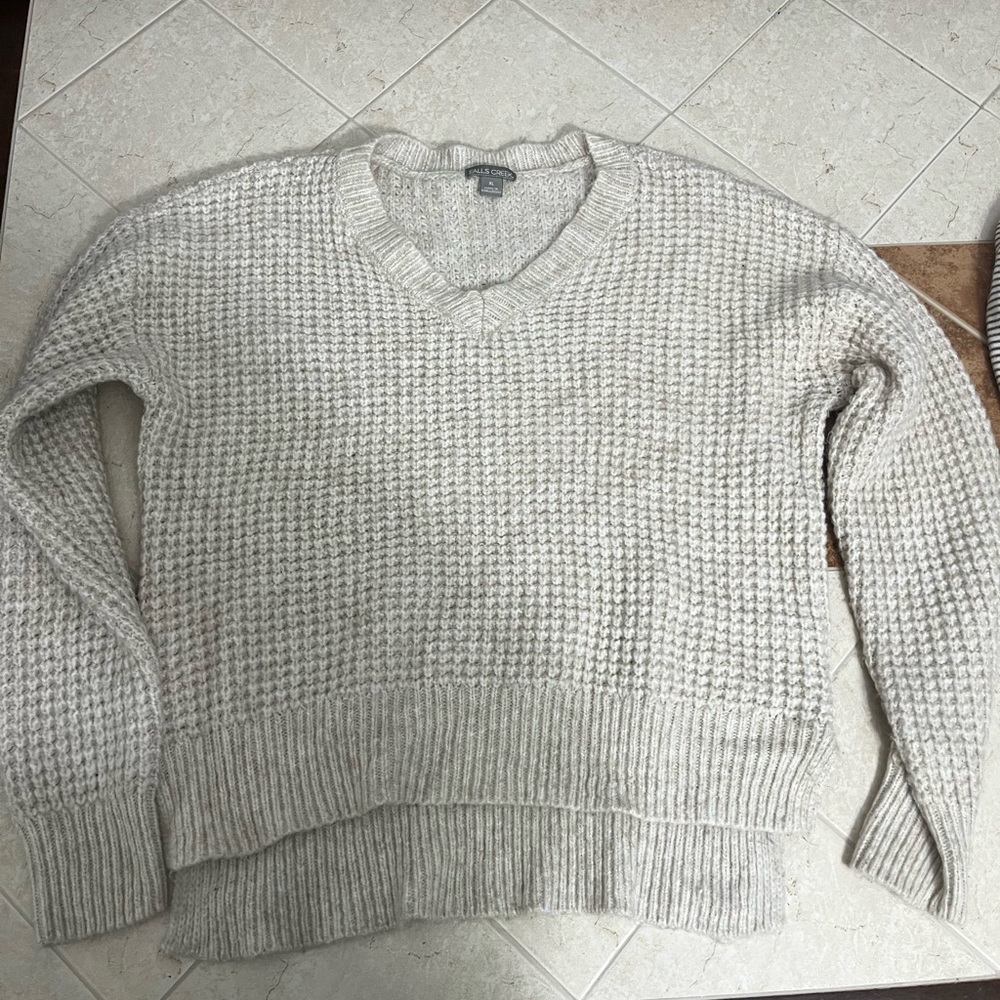 Women’s XL Falls Creek Cream V-Neck Sweater